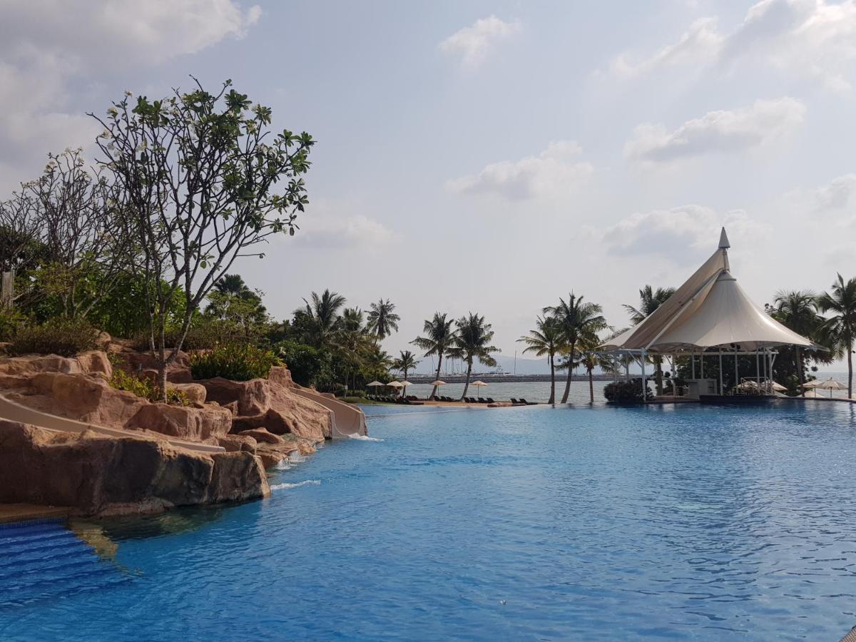 Movenpick Residences Pattaya With Ocean View Na Chom Thian Eksteriør bilde
