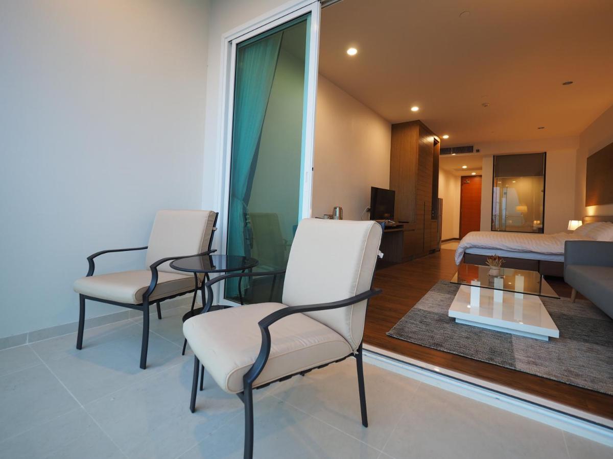 Movenpick Residences Pattaya With Ocean View Na Chom Thian Eksteriør bilde